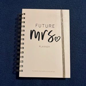 Bride to Be Wedding Planner